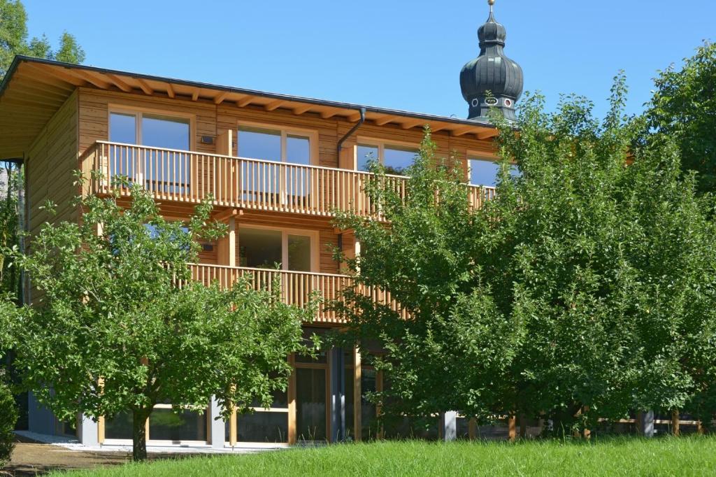 Hotel Gasthof Neumayr Obertrum am See Exterior photo