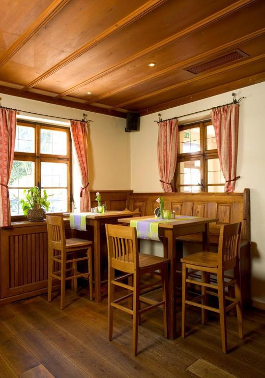 Hotel Gasthof Neumayr Obertrum am See Exterior photo